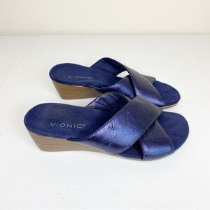 Vionic Kara Demi Wedge Metallic Leather Sandal Navy Size 7.5